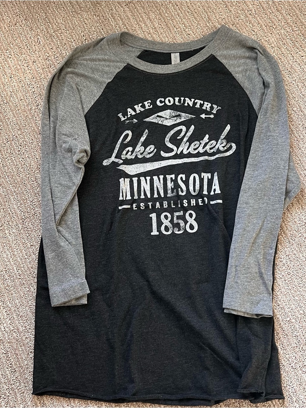 Next Level Apparel Lake Shetek Minnesota Raglan Long-Sleeve - Charcoal/Gray